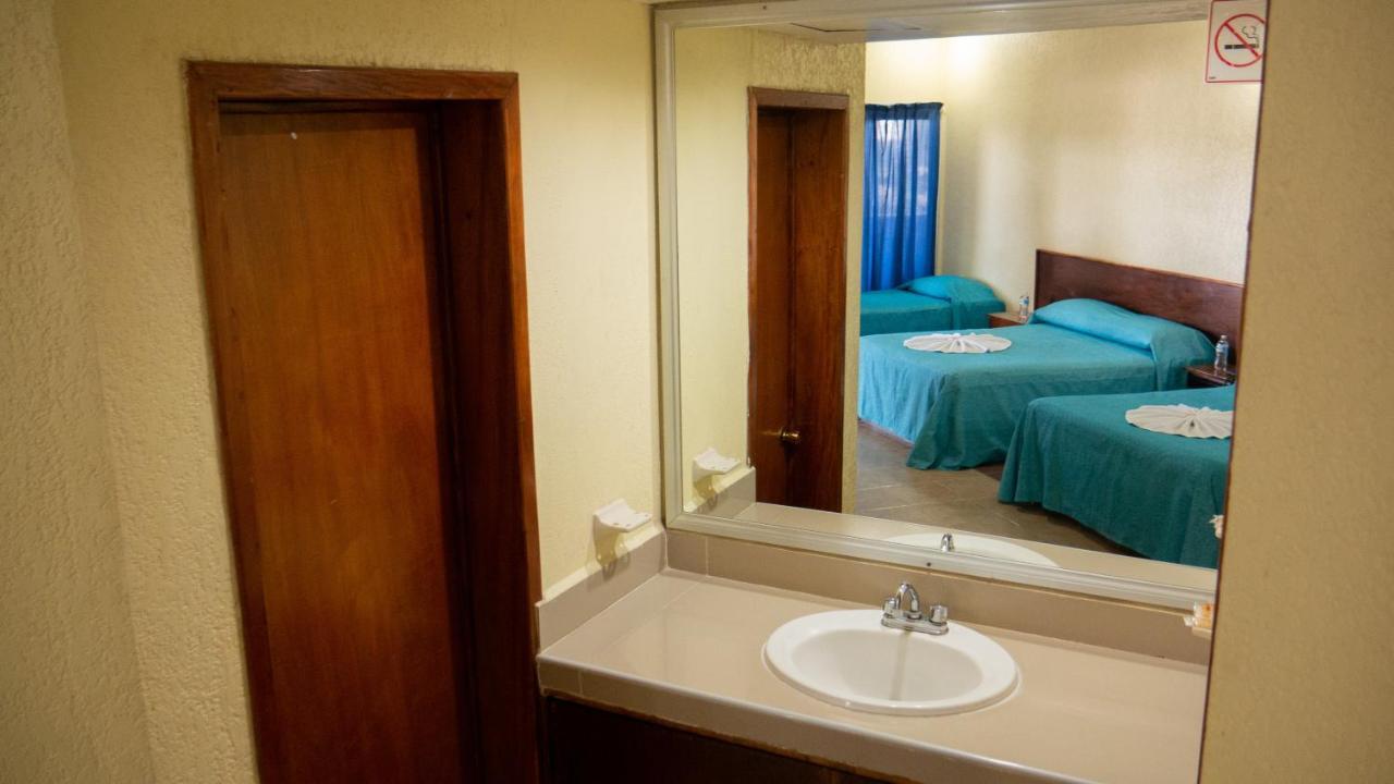 Hotel Plaza Mazari Suchiate ภายนอก รูปภาพ